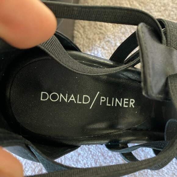 Donald J Pliner Lia Black Leather Elastic Strappy Wedge Sandals Size 7.5M - Picture 3 of 6